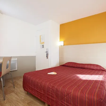 מלון Premiere Classe Cherbourg - טורלביל