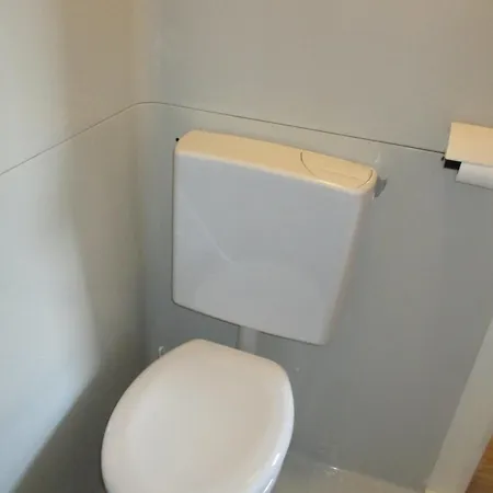 Première Classe Cherbourg - *