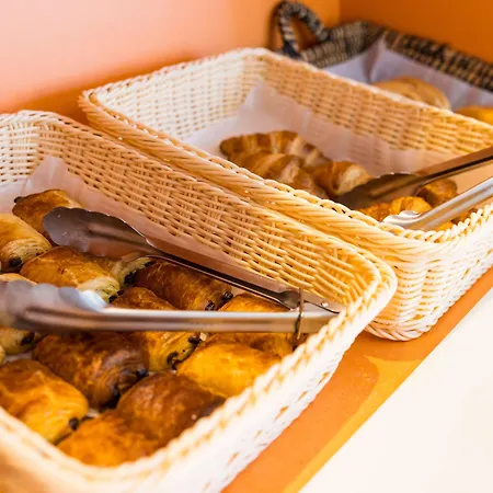 Premiere Classe Cherbourg - מלון טורלביל