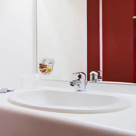Première Classe Cherbourg - *