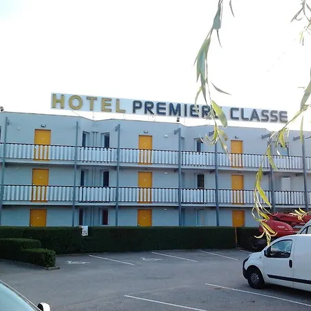 Hotel Premiere Classe Cherbourg - *