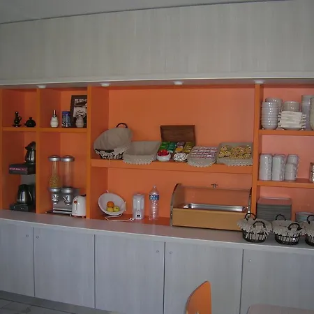 מלון Premiere Classe Cherbourg - *