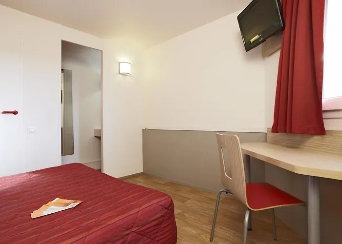 فندق Premiere Classe Cherbourg - *