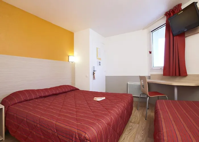 Premiere Classe Cherbourg - *