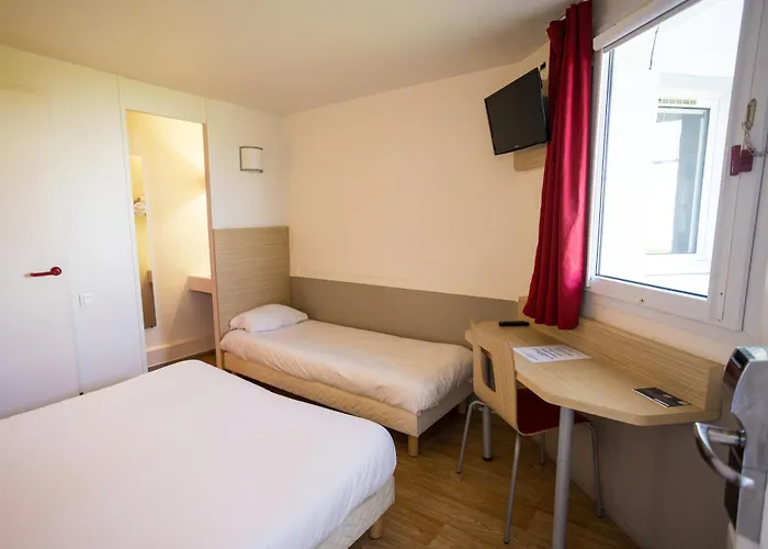 فندق Premiere Classe Cherbourg - *