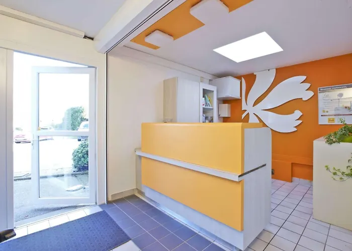 فندق Premiere Classe Cherbourg - *