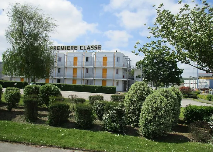 Premiere Classe Cherbourg - تولافييل
